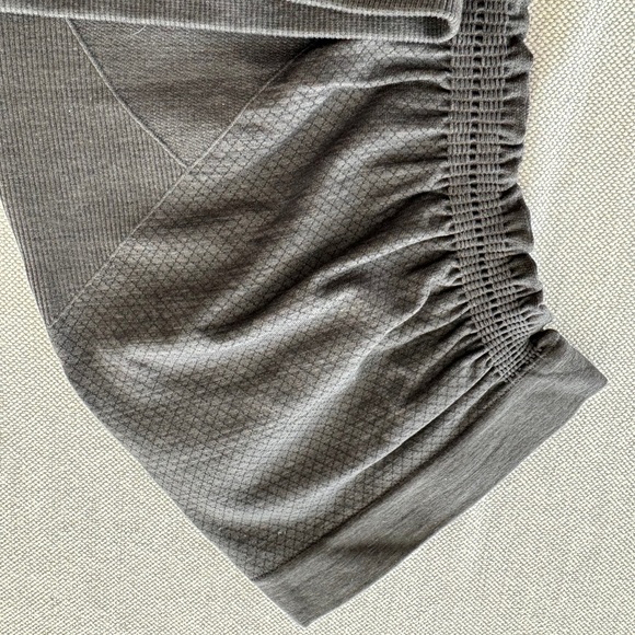 SOLD : NOT FOR SALE - NWOT Lululemon ebb and flow leggings charcoal gray size 10 - Picture 10 of 15